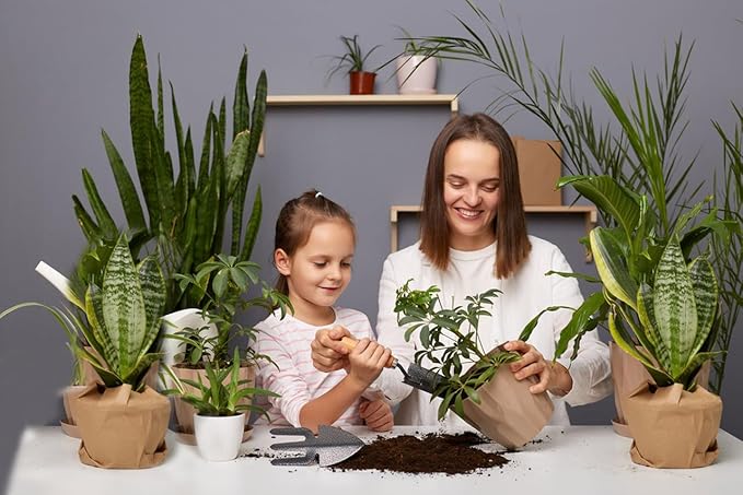 10 Quart Loose Coco Coir Potting Soil for Planting, Coconut Coir with Low EC and pH Balance for Gardening Plants, Flowers Herbs, Vegetables, Terrariums and Reptile Tanks