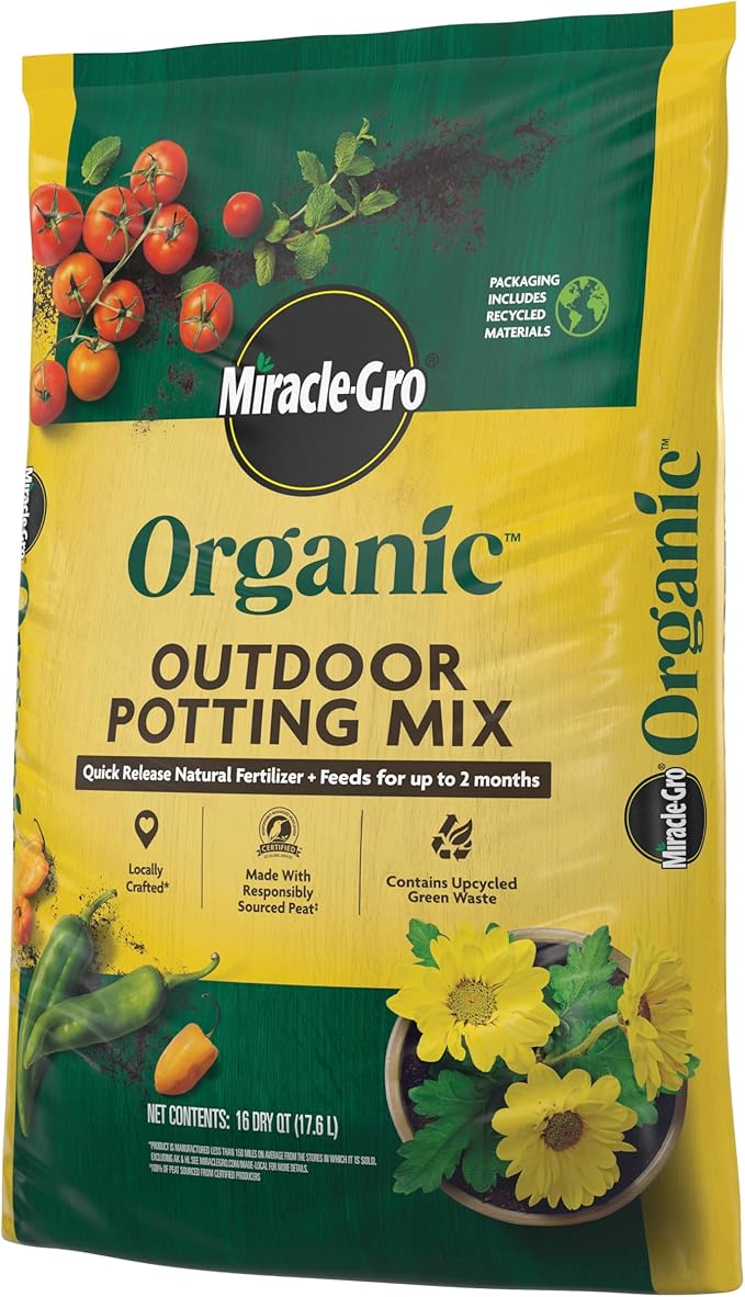 Miracle-Gro Organic Outdoor Potting Mix, for Outdoor Container Plants, Contains Quick-Release Natural Fertilizer, OMRI Listed, 16 qt.