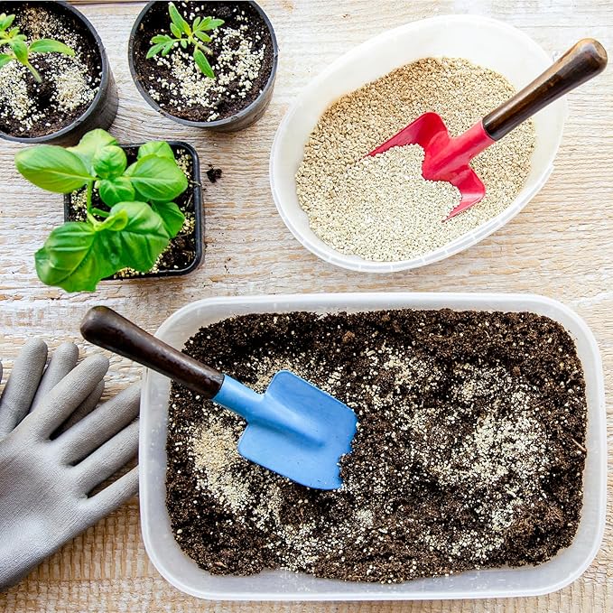 Vermiculite for Gardening 2qt, Horticultural Sand Perfect for Seed Starter or Propagation by Cutting, Soil Addictive for Aeration and Moisture Retention