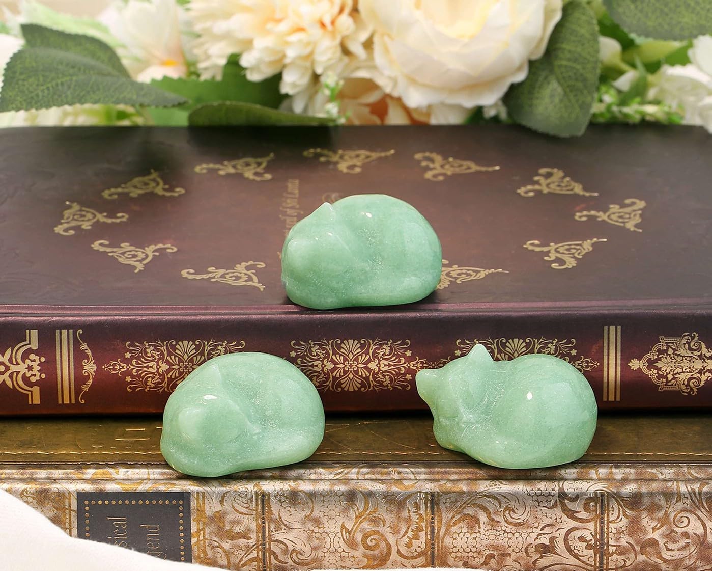 LAIDANLA Sleeping Cat Statue Green Aventurine Healing Gemstone Hand Carved Cute Kitten Statue Figurine 1.6" Decor Polished Stone Reiki Bedroom Office Desk Home Decoration Gifts