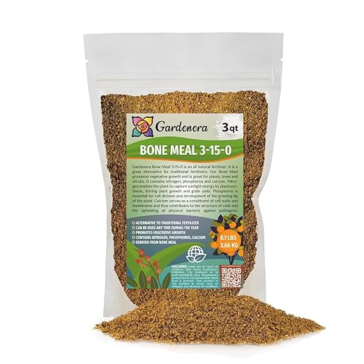 Premium 4-12-0 Organic Bone Meal Fertilizer by Gardenera - 3 Quart - All-Natural Plant Food Source of Nitrogen and Phosphorus for Bulbs, Gardens, Potted Plants, Trees, and Shrubs