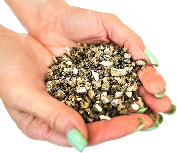 Horticultural Organic Vermiculite by GARDENERA - Medium Grade - Natural Soil Additive for Potted Plants, Orchids, Hydroponics, Terrariums (1 Quart)