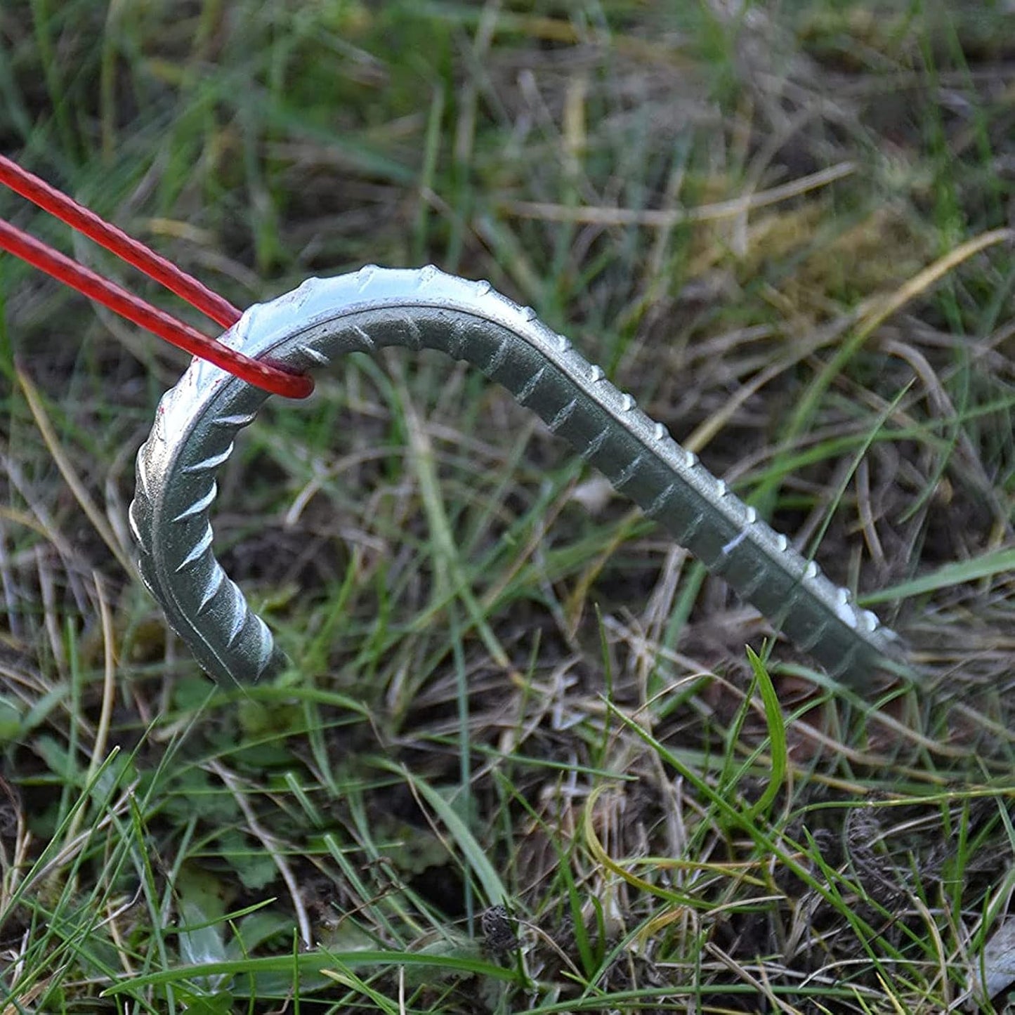 U Shaped Rebar Stakes, ZEONHAK 16 Pack 12 Inches Ground Anchors Tent Stakes, Heavy Duty Trampolines Wind Stakes for Camping Plants Landscape Fabric Stakes Artificial Turf